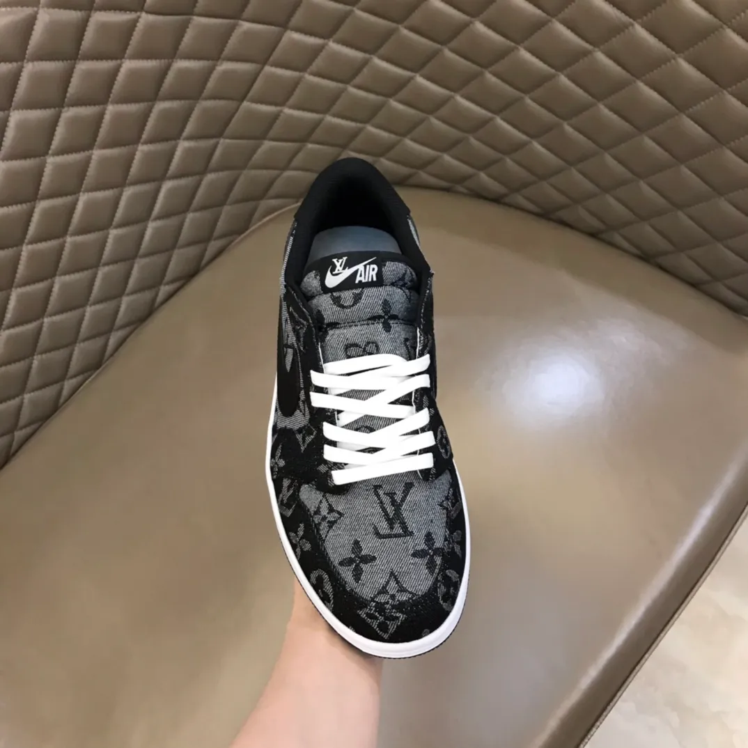 Men's shoes 💰p440 "*OUIS *UITTO* Nike" new original drawer box, co-branded low-top casual sneakers, this sneaker is completely made of denim canvas splicing leather, decorated with Louis Vuitton's iconic monogram and Damierl pattern with natural cowhide piping. The upper of this shoe combines LV’s most classic Monogram and Damier elements, giving it a sense of luxury and recognition! Size: 38-45